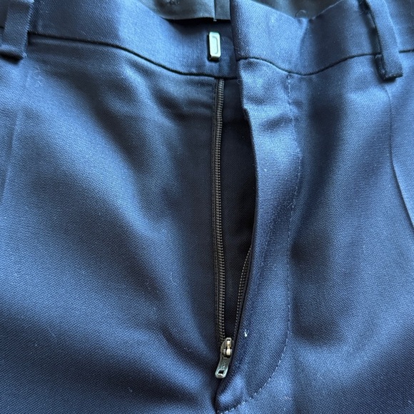 HUGO - Men's Navy Suit - 40S - extra slim soft construction - Picture 10 of 13